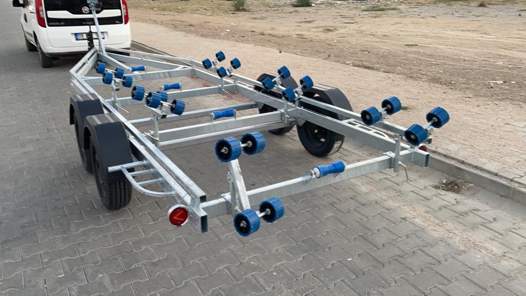 İş Makinesi Römorkları